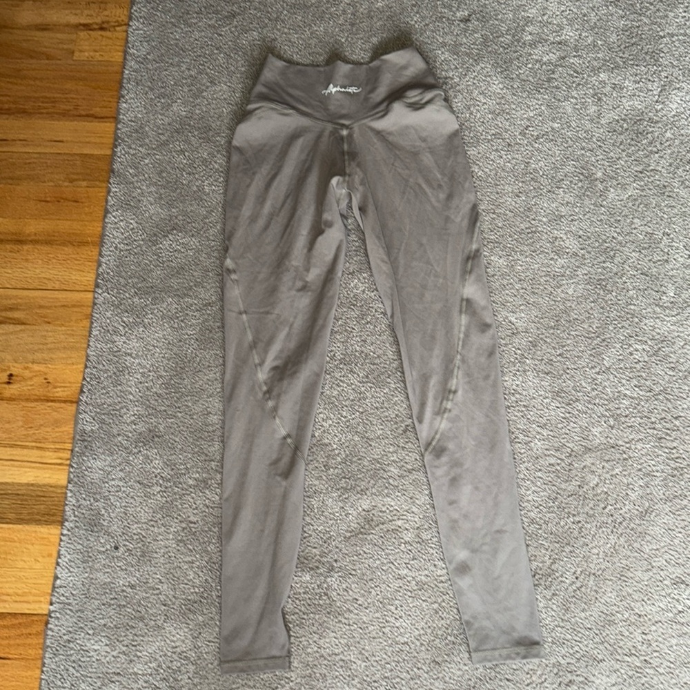 Alphalete Leggings